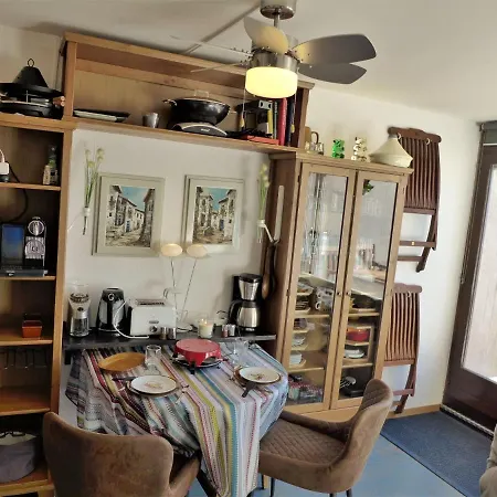 Jeanne D'arc Apt- E-36 By Interhome