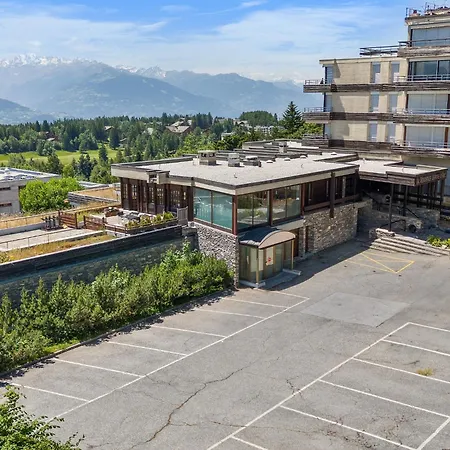 Jeanne D'arc Apt- E-36 By Interhome *