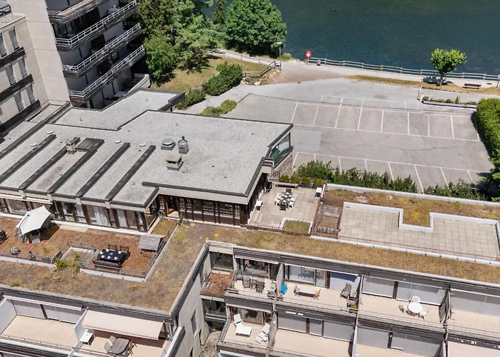 Jeanne D'arc Apt- E-36 By Interhome クラン